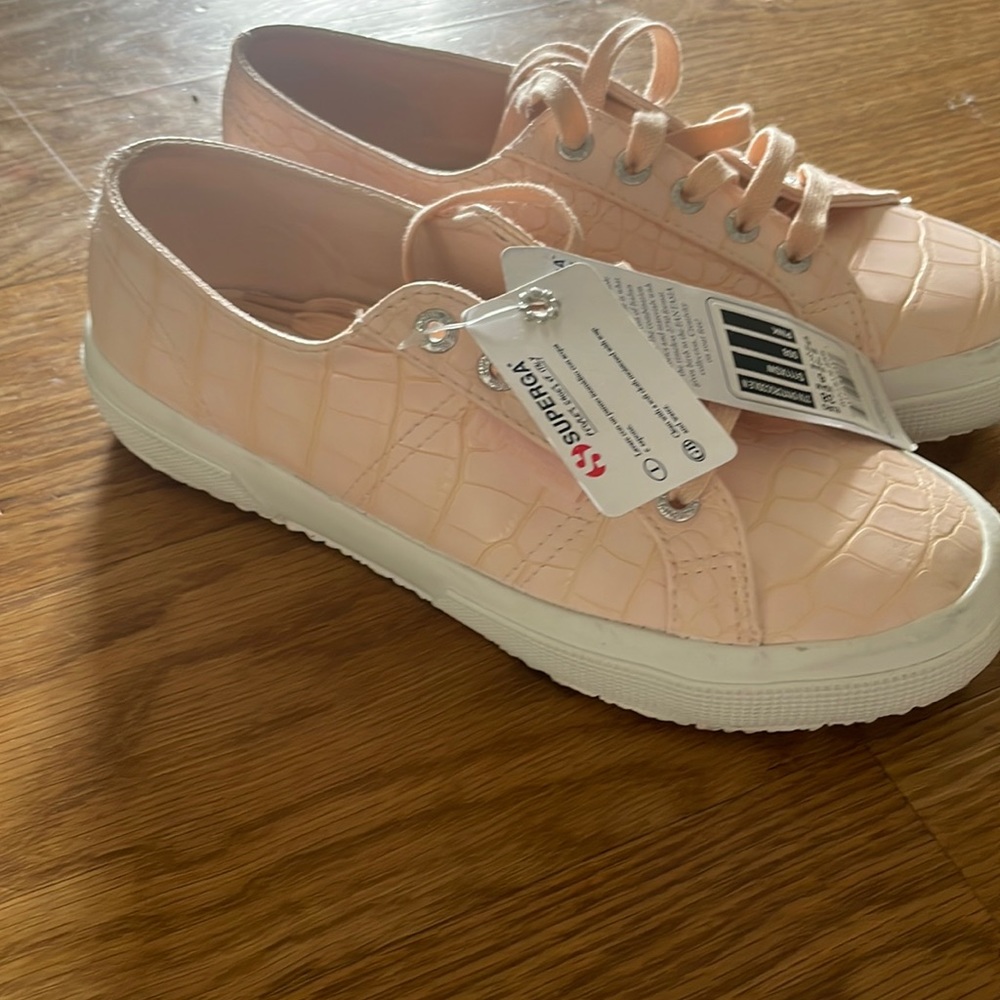 Pink superga shoes never been worn!